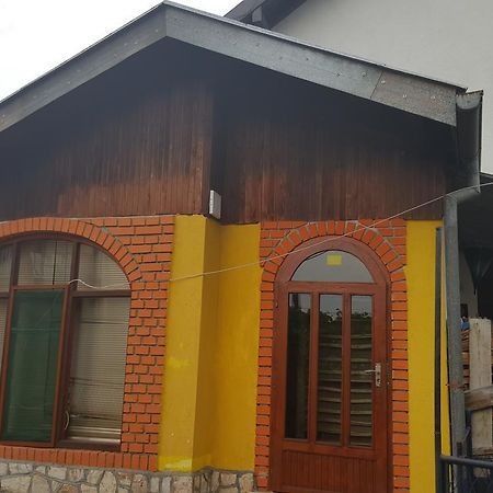 Apartman "Athos" Prizemlje Вишеград Екстер'єр фото